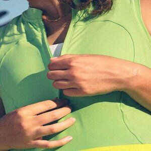 Lululemon Front Zip Mock-Neck Green Tennis Tank Top 8